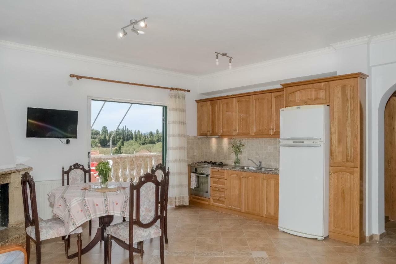 Modern Flat With Beautiful Views In South Of Corfu Apartment Lefkimmi  Ngoại thất bức ảnh